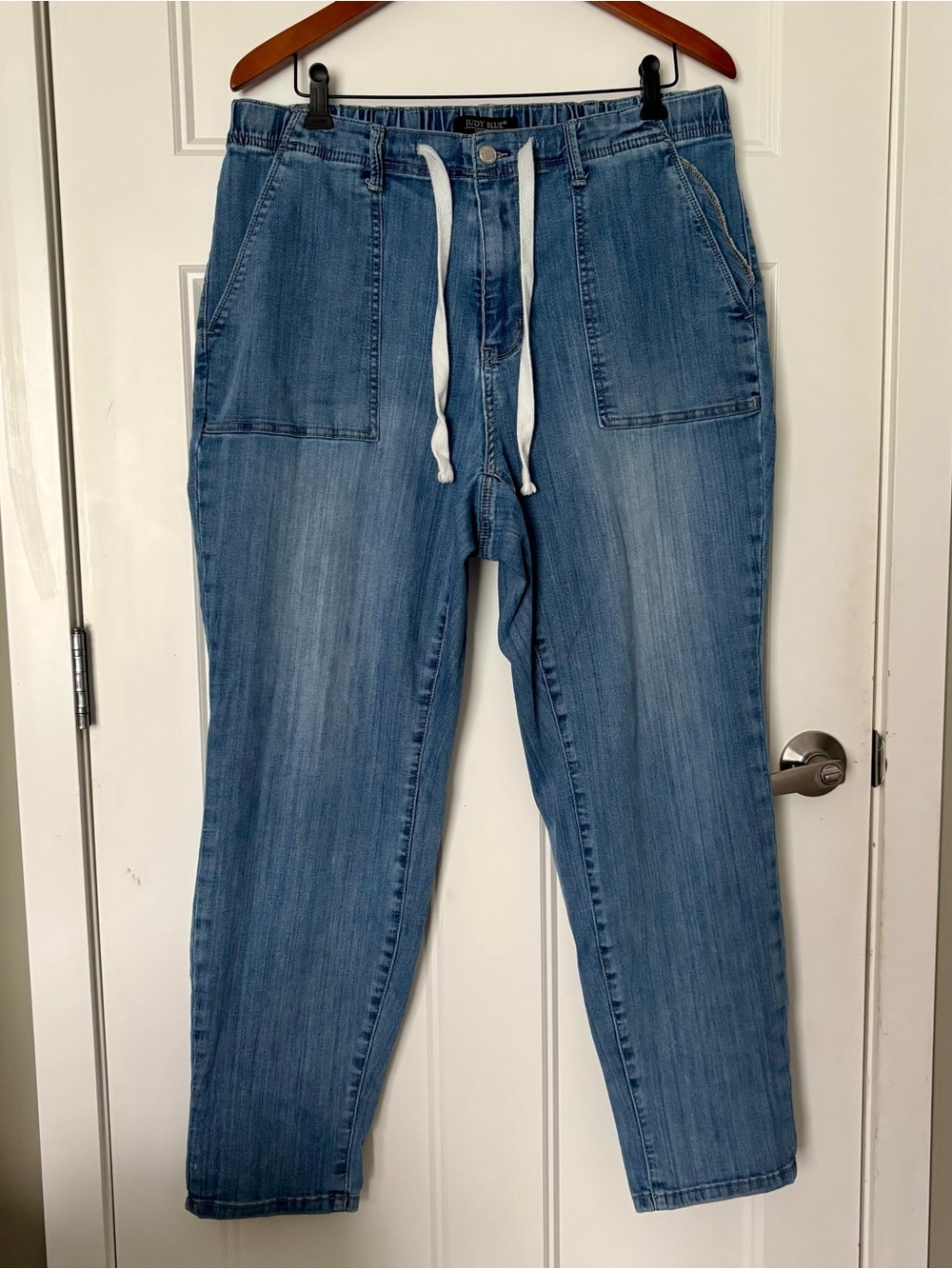 Judy Blue Medium Blue Drawstring Relaxed Denim Jeans Women’s